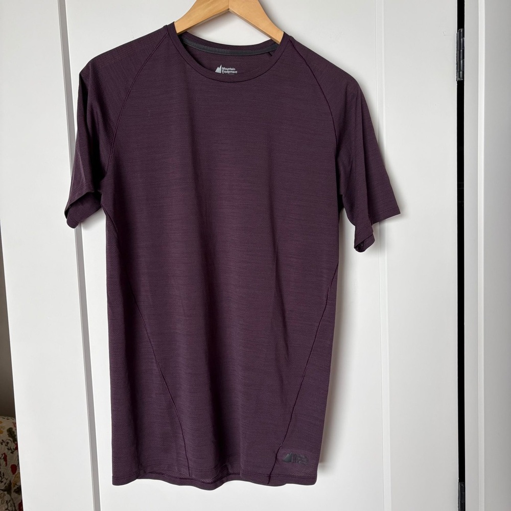 MEC Dark Purple Core Train Performance Tee Medium Gym, Running, Hiking Fitness